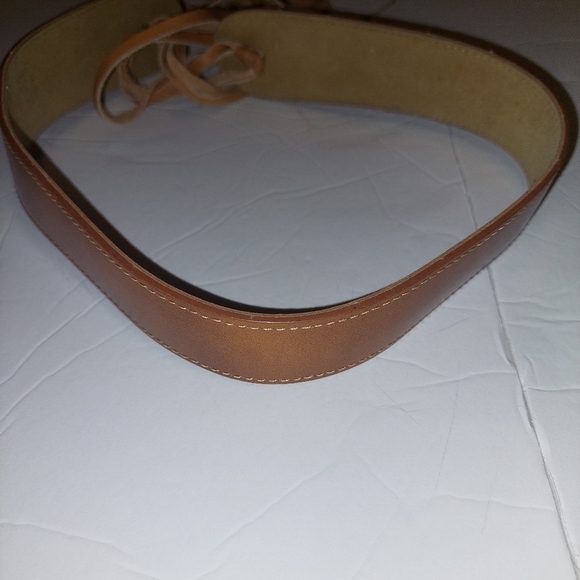 Womens Western Leather Belt with Leather Tassels that tie. SIZE 27/29 - Picture 4 of 8